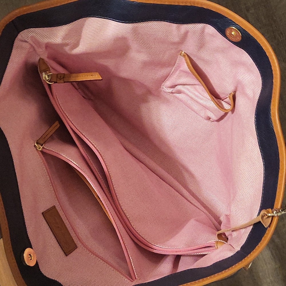 Purse - Picture 4 of 7